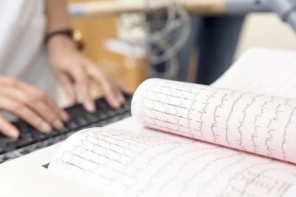 Dakikalar içinde kalp ritmi normale dönüyor! Yeni yöntem Türkiye’de uygulanıyor